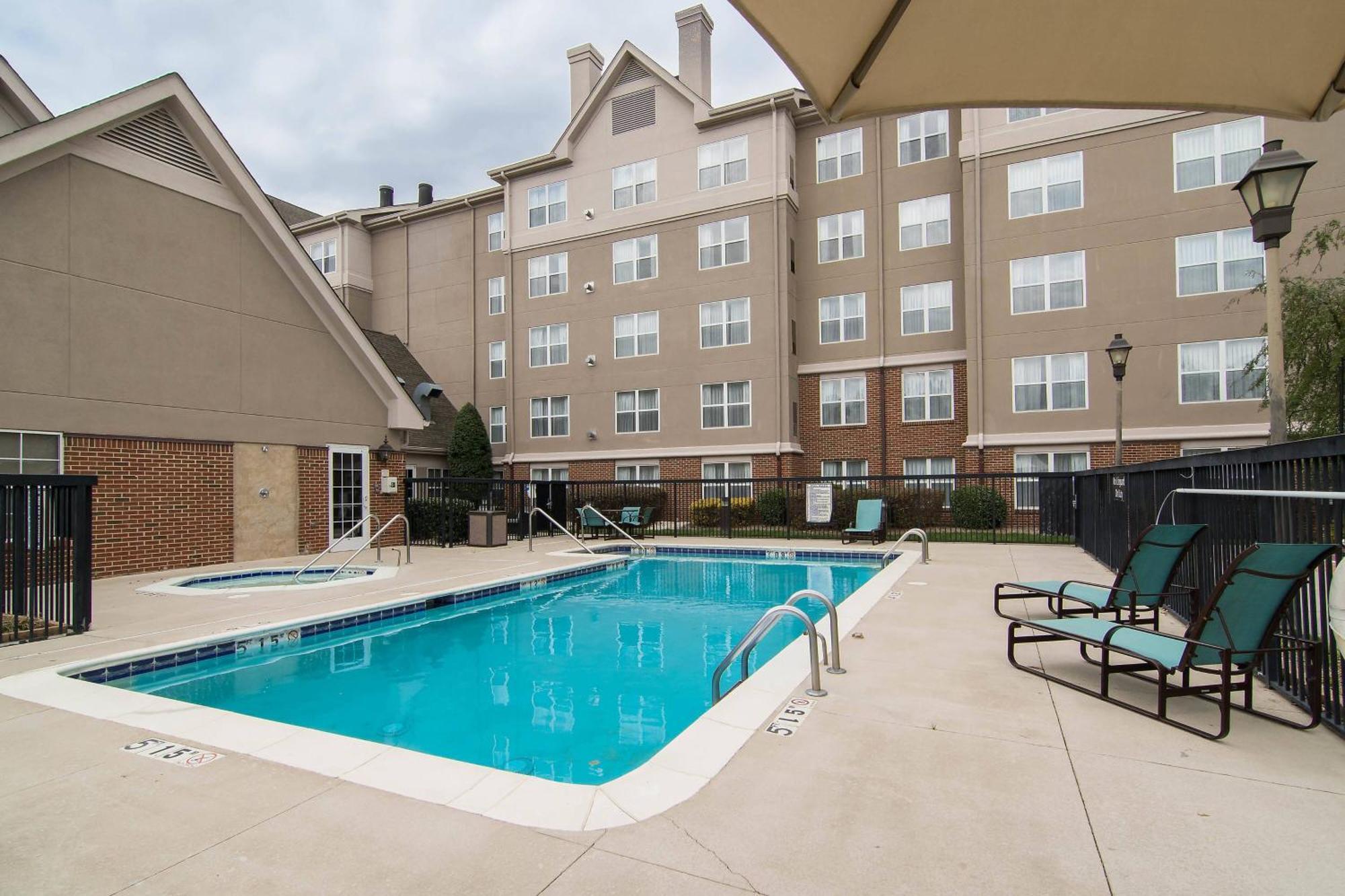 Residence Inn By Marriott Charlotte Piper Glen Экстерьер фото